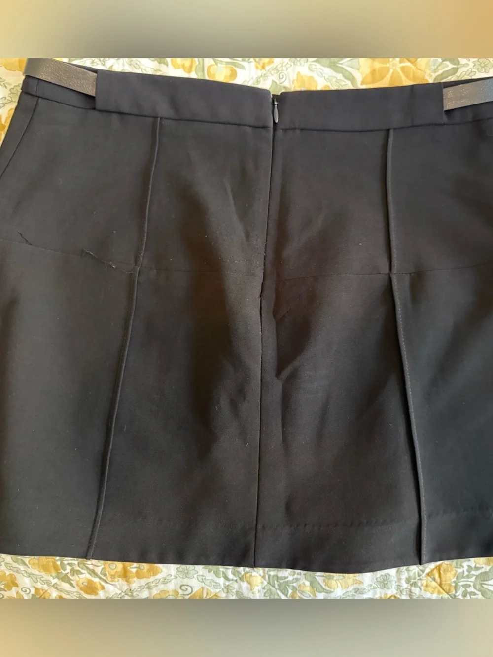 Express Y2K side buckle Mini black Skirt sz 6